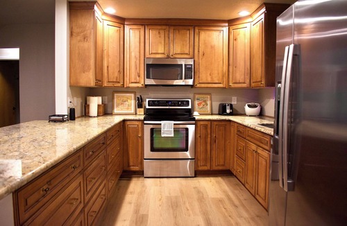 Mount Hood Village House | Sandy Cheeks: River Access, Hot Tub, BBQ, Fire Pit