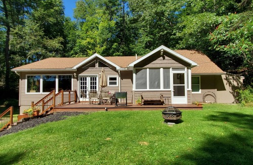 Maryland House | Sandy Cove-Goodyear Lake - Private, large yard, hot tub, swimming, fishing