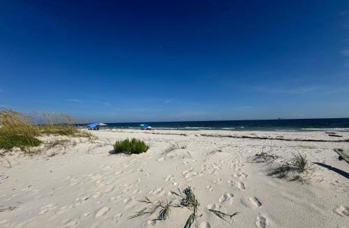 Southpointe House | Sandy Crax 8 Bedroom Private Pool Sleeps 26