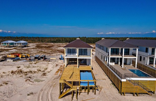 Southpointe House | Sandy Crax West BRAND NEW 8 Bedroom Private Pool Sleeps 24