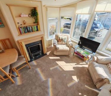 Amroth House | Sandy Feet