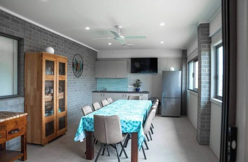 Peterborough House | Sandy Feet Retreat Su