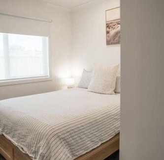 Peterborough House | Sandy feet retreat