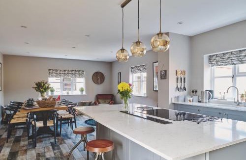 King's Bromley House | Sandy Hill Farm