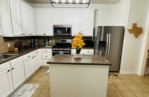 Round Rock House | Sandy Home