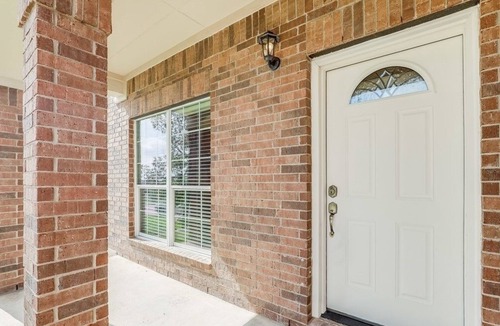 Round Rock House | Sandy Home