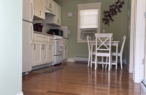 Highlands Cottage | Sandy Hook Private Beach Front Cottages