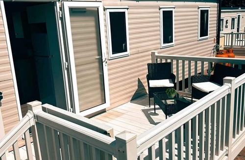 Par House | Sandy Nights - Beach front