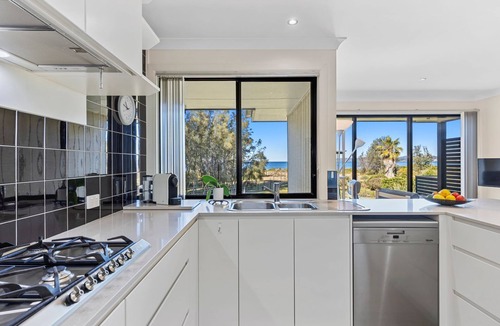 Long Beach House | Sandy Place Beach House