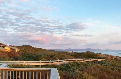 Sandy Point House | Sandy Point Log Cabin