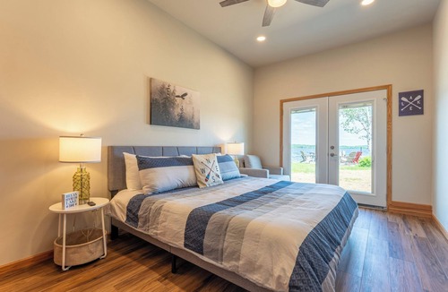 Ely Resort | Sandy Point Resort, Lakeside 2BR Modern Escape