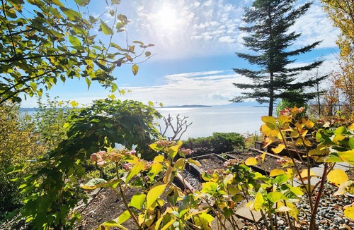 Ferndale House | Sandy Point Waterfront Retreat