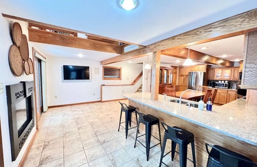 Pulaski House | Sandy Pond LAKE HOUSE | Pets | Tiki Bar | Fire Pit