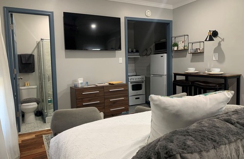 Arlington Heights Apartment | Sandy's Sweet Suite (Private & Complete Studio)