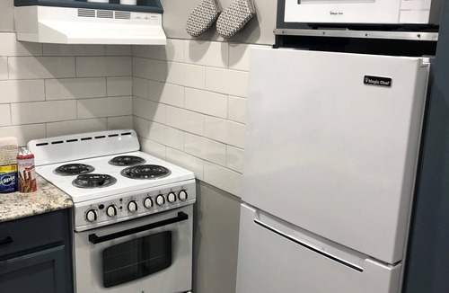 Arlington Heights Apartment | Sandy's Sweet Suite (Private & Complete Studio)