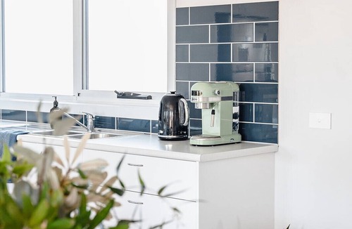 Inverloch House | Sandy Shores