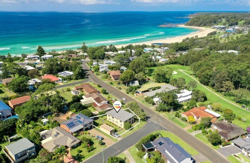 Mollymook Beach House | Sandy Shores