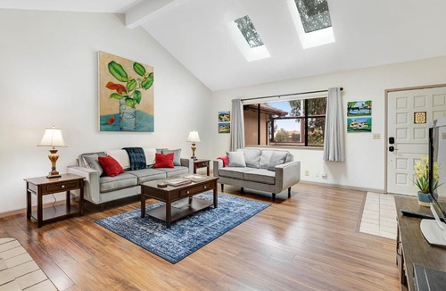 La Selva Beach House | Sandy Sojourn