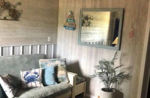 Tuscumbia Cabin | Sandy Tiny Cabin on the Osage River