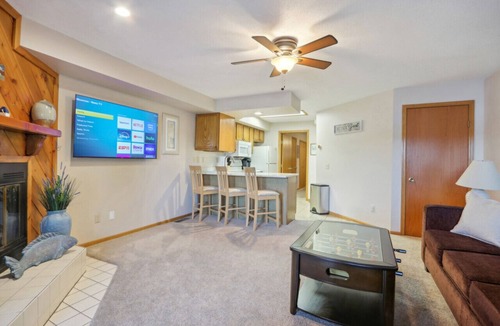 Lake Delton Condo | Sandy Toes at Lighthouse Cove