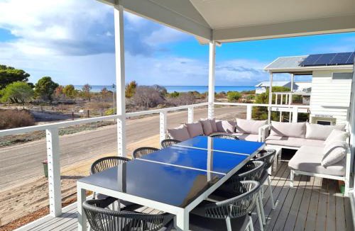 Muloowurtie House | Sandy Toes