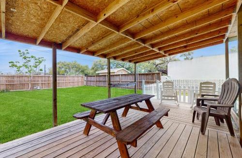 Fulton House | Sandy Toes