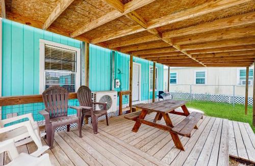 Fulton House | Sandy Toes