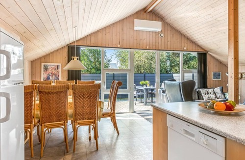 Vejers Strand House | "Sanelma" - 900m from the sea by Interhome