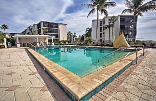 Sanibel Apartment | Sanibel Island Studio Pool Access, Walk to Beach
