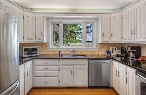 Historic Old Town House | Sanibel North, Backs onto River