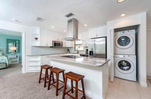 Sanibel Apartment | Sanibel Shells at Sea Bell