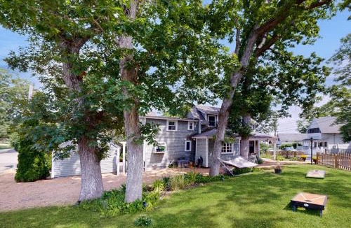 East Chop House | Sankofa House