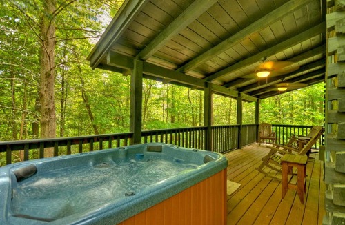 Copperhill House | Sans Souci- Friendly Retreat