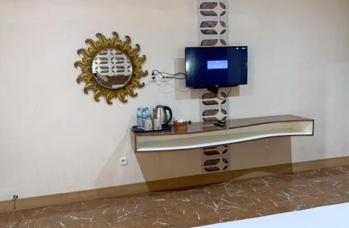 Depok Hotel | SANS Vibes Sartini Inn Yogyakarta