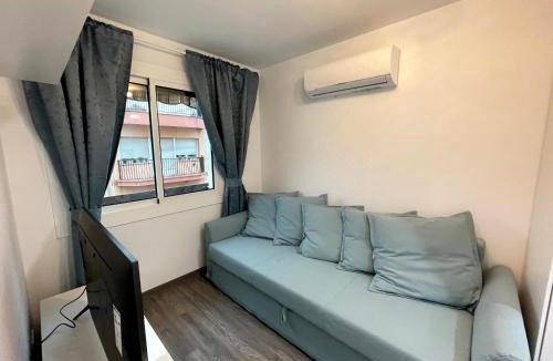 Sant Adria de Besos Apartment | Sant Adria Beach apartment Wi-Fi Parking Free