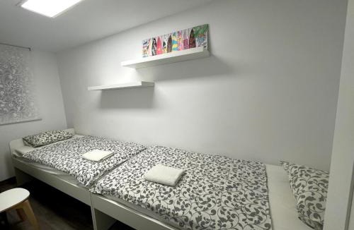 Sant Adria de Besos Apartment | Sant Adria Beach apartment Wi-Fi Parking Free