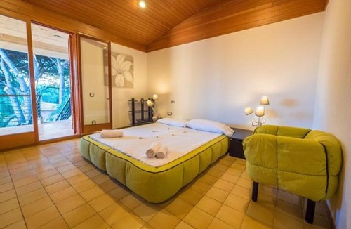 Sant Andreu de Llavaneres Villa | Sant Andreu de Llavaneres Villa Sleeps 9 Pool WiFi