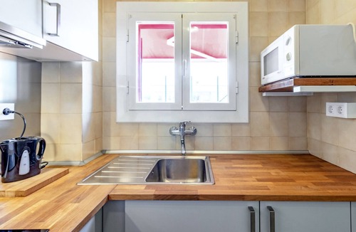 Llanca Apartment | Sant Carles 27 - Top-floor apartment with terrace