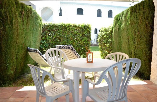 Llanca Apartment | SANT CARLES 3 Amazing apartment with garden and pool.