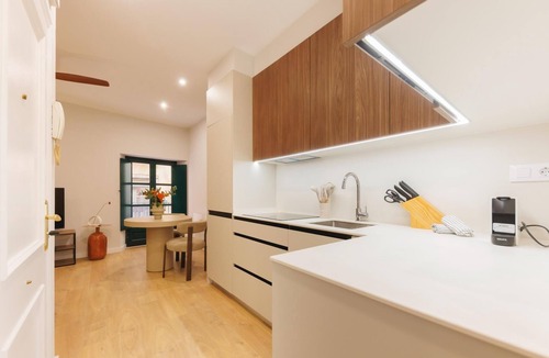 Old Town Apartment | Sant Josep - Holiday Apartment Rental in Girona | Bravissimo