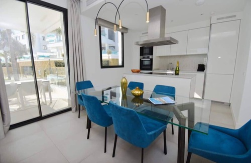 El Faro Apartment | Santa Barbara Heights – Luxury 2-Bed with Sea Views & Plunge Pool