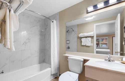 Newhall Hotel | Santa Clarita Motel