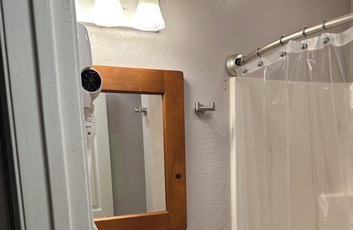 Ben Lomond Apartment | Santa Cruz Mountains Studio