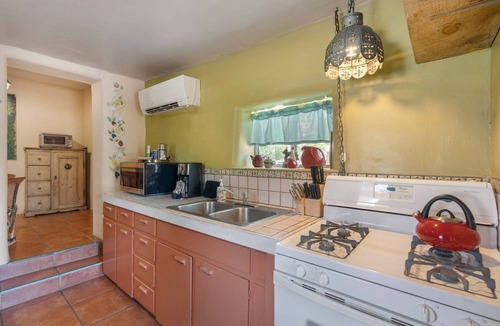 Historic Eastside House | Santa Fe 324 | Private Hot Tub Near Santa Fe Plaza