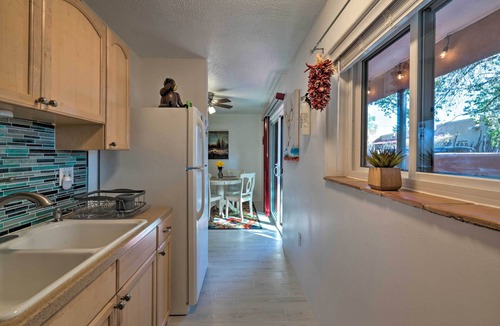 South Capitol Condo | Santa Fe Bungalow ~ 2 Mi to Downtown!