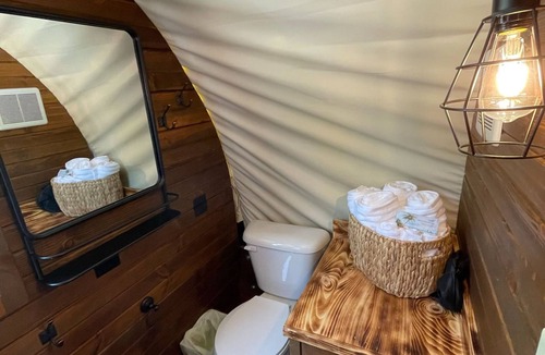 Branson Cottage | Santa Fe Trail Wagon