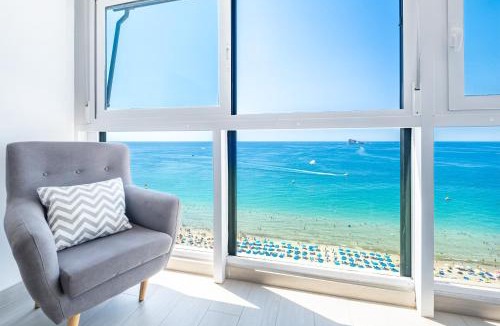 Benidorm Apartment | Santa Margarita Deluxe 14-C Levante Beach