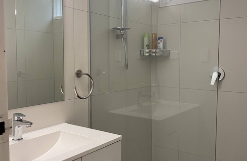 Carnegie Apartment | Santa Monica apartment