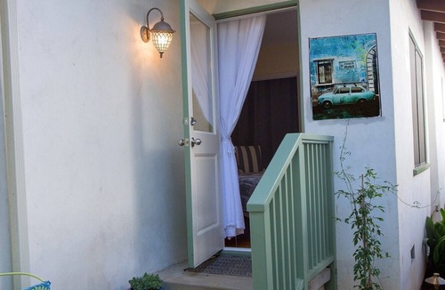 North of Montana House | Santa Monica Beach Luxury Suite