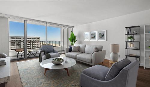 Ocean Park Apartment | Santa Monica Ocenfront 2 Bedroom Villa with Parking